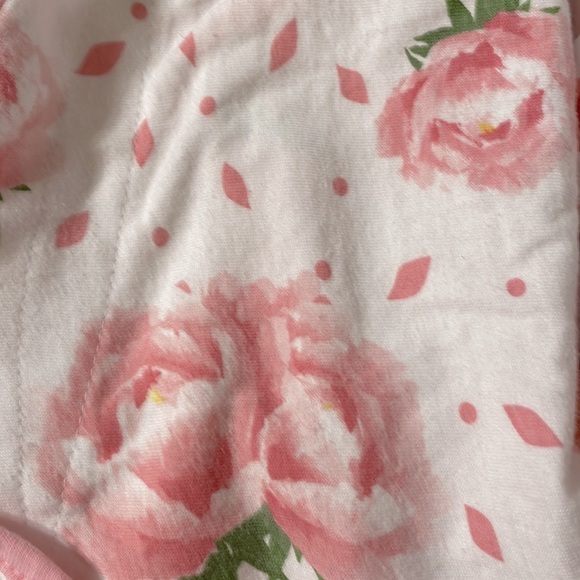 Bublo Baby (2) baby girl swaddlers, 0-3 mos (7-14 lbs) - Picture 6 of 7